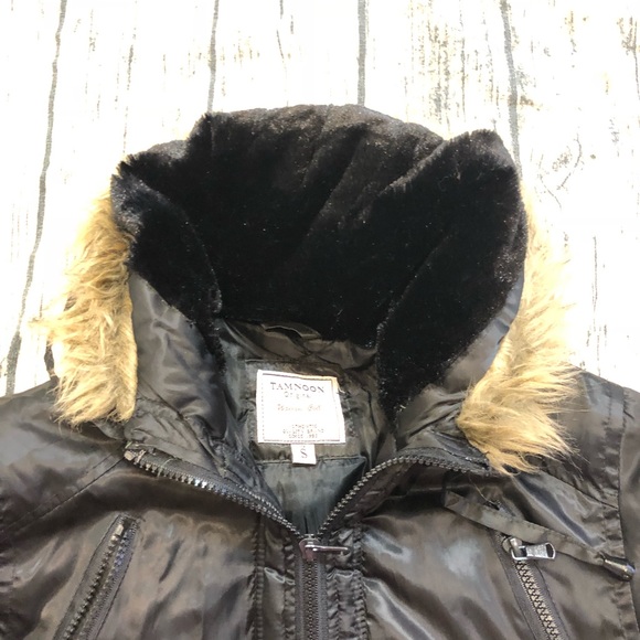 Women cold weather black hooded  coat, size Small - Picture 3 of 5